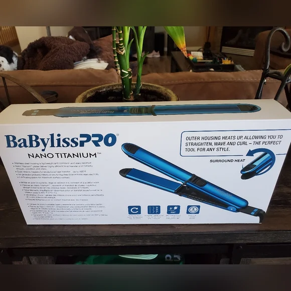 BaBylissPRO Ltd. Edition 1 1/4" Nano Titanium Prima3000 Ionic Hair Straightener - Picture 5 of 5